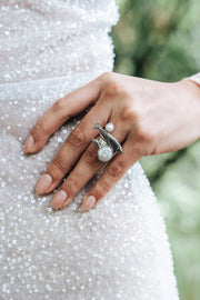 Anillo Pez Perlita, joya de plata .925, con perla – Gabriela Sánchez (vista 3)