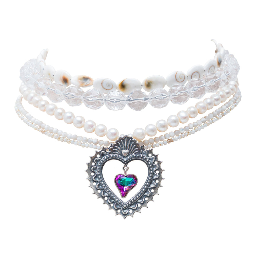 Choker Bordado entre Conchas, joya de plata .925, con perla y cristal Swarovski – Gabriela Sánchez