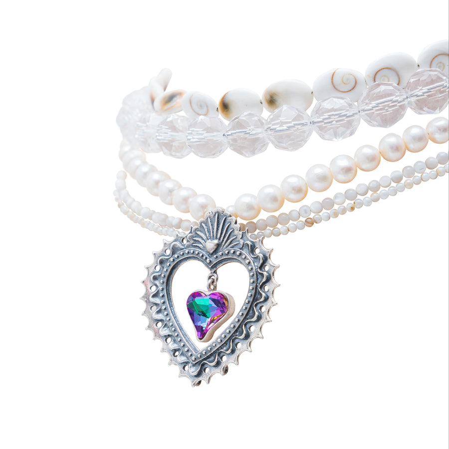 Choker Bordado entre Conchas, joya de plata .925, con perla y cristal Swarovski – Gabriela Sánchez (vista 6)