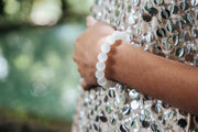 Pulsera Lucecitas del Mar, joya de plata .925, con selenita – Gabriela Sánchez