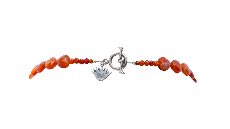 Collar Corazón Terracota, joya de plata .925, con cornalina – Gabriela Sánchez (vista 5)