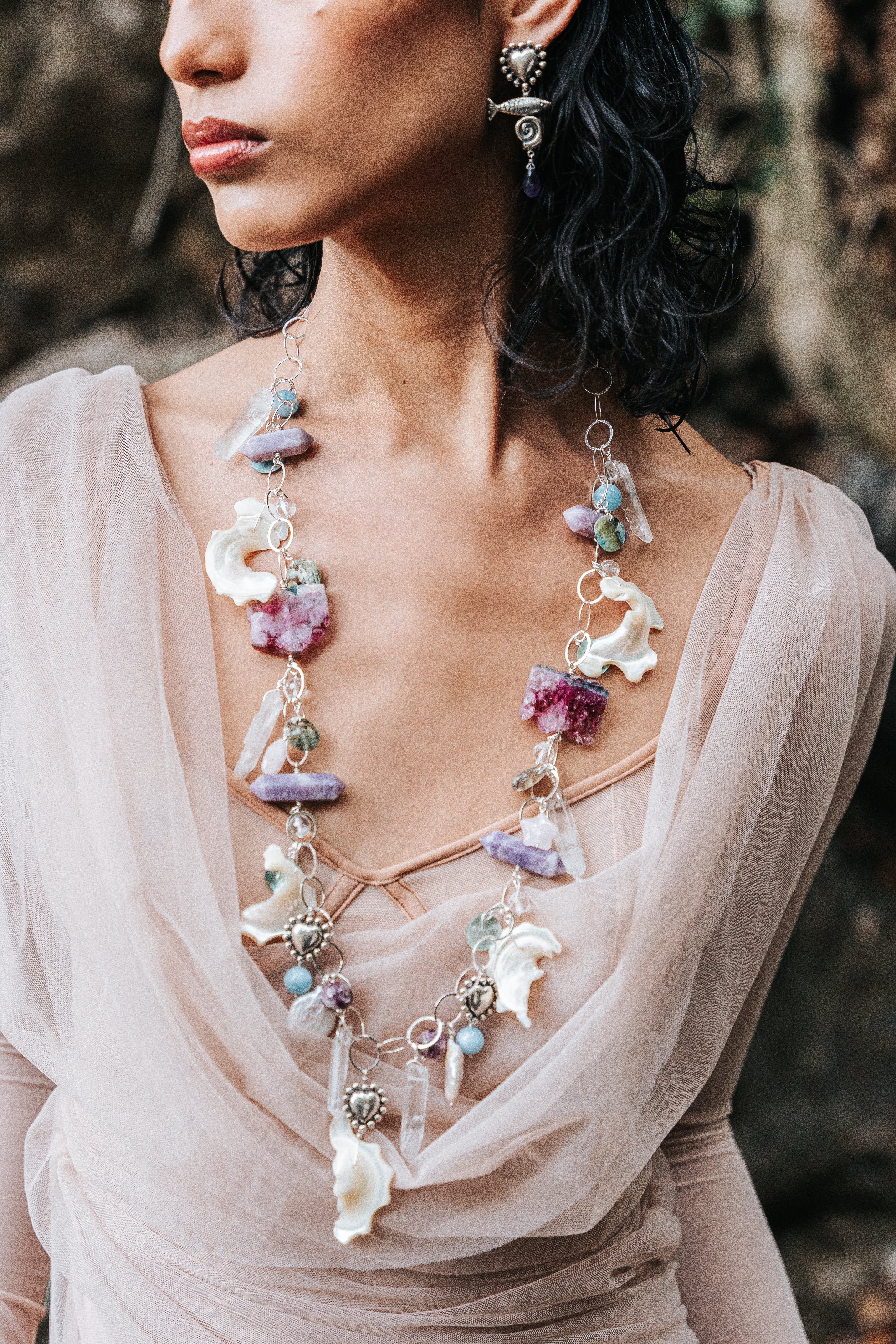 Collar Laguna Rosa, joya de plata .925, con cuarzo y cuarzo rosa – Gabriela Sánchez