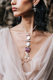 Collar Tesoros Marinos, joya de plata .925, con perla y amatista – Gabriela Sánchez