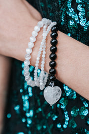 Pulsera Sal de Mar, joya de plata .925, con selenita y ónix – Gabriela Sánchez