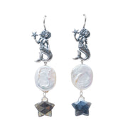 Aretes Cielo de Sirena, joya de plata .925, con perla y labradorita – Gabriela Sánchez