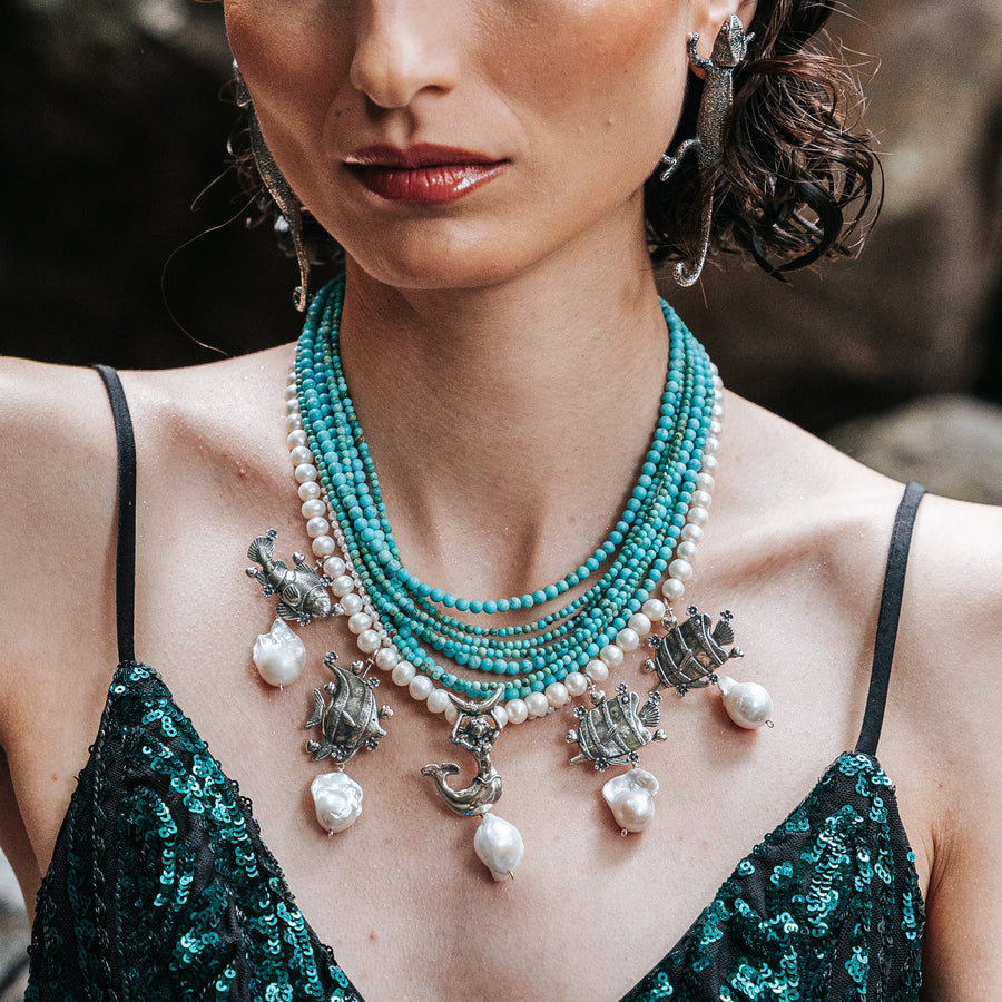 Collar Reina Sirena, joya de plata .925, con turquesa y perla – Gabriela Sánchez (vista 2)