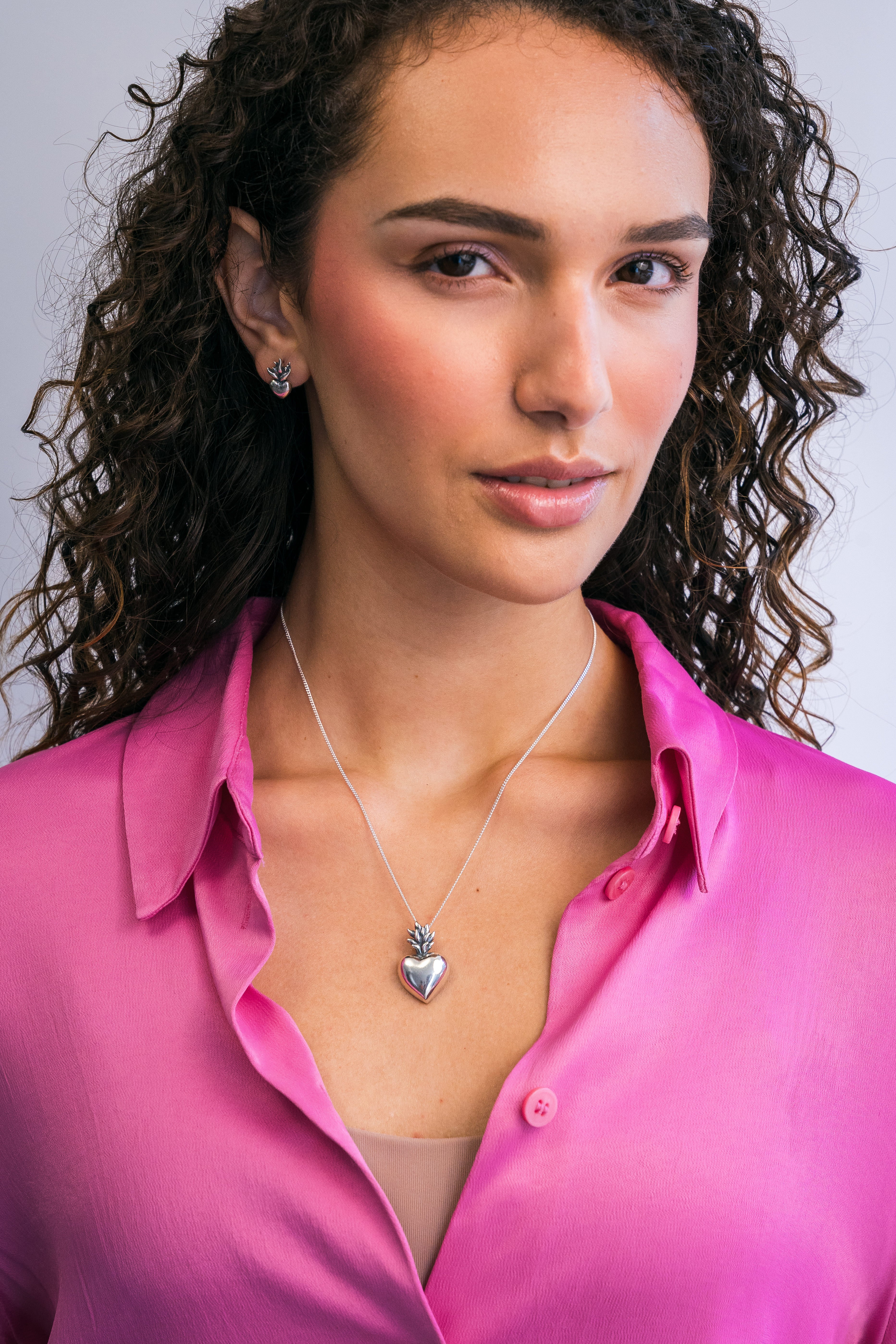 Set Corazones con Flama, joya de plata .925 – Gabriela Sánchez (vista 2)