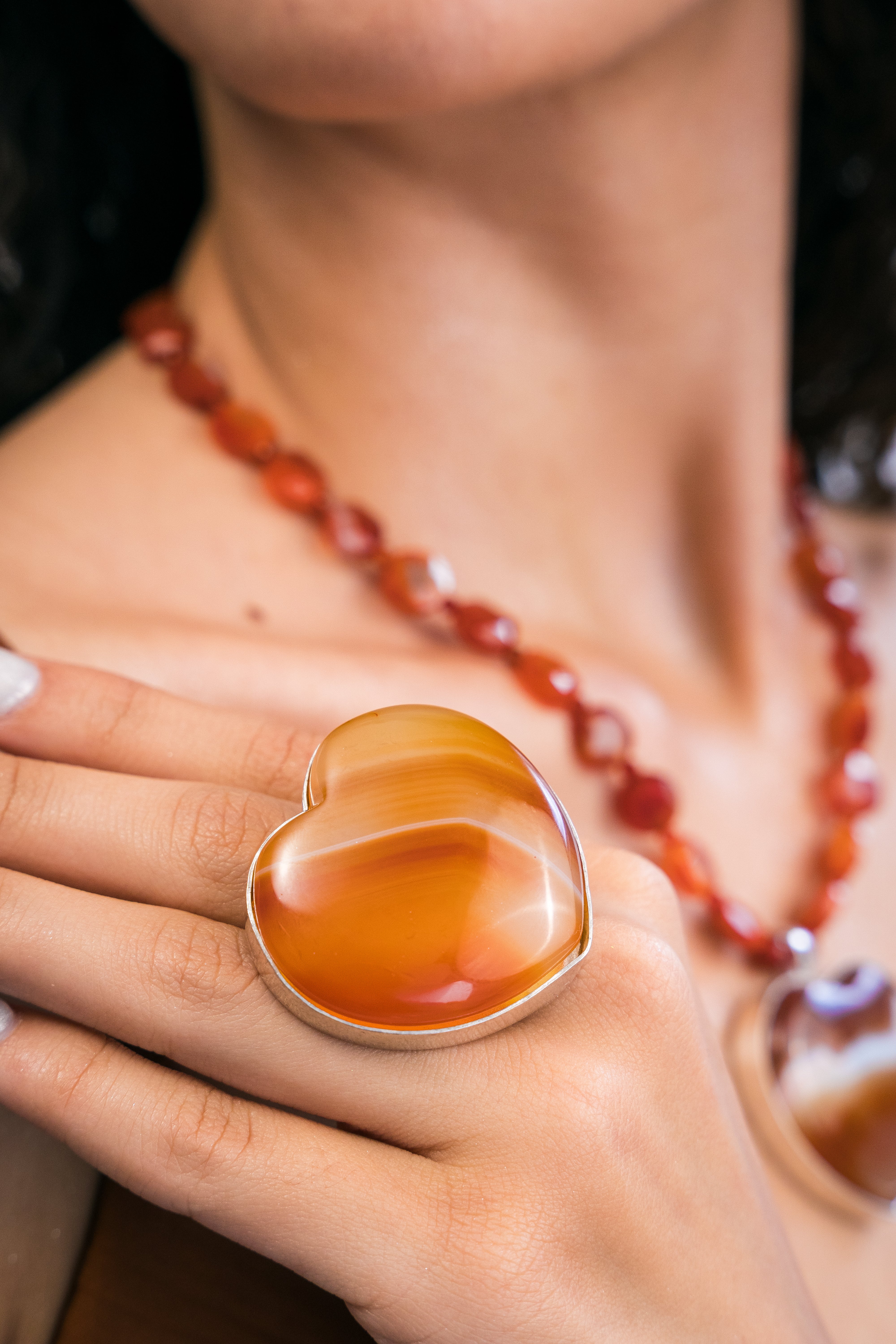 Anillo Corazón Terracota, joya de plata .925, con cornalina – Gabriela Sánchez (vista 2)