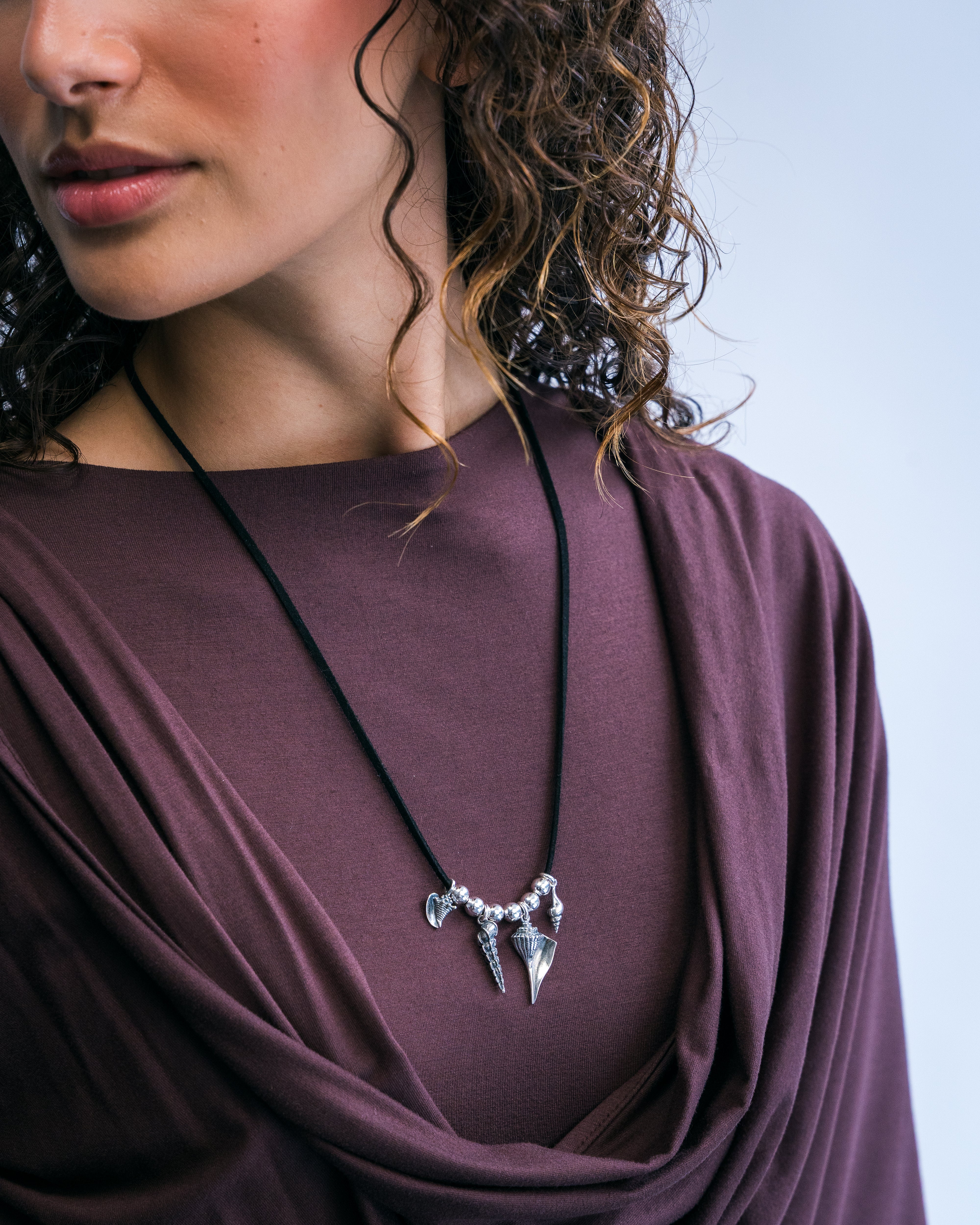 Collar Caracolitas, joya de plata .925 – Gabriela Sánchez (vista 2)