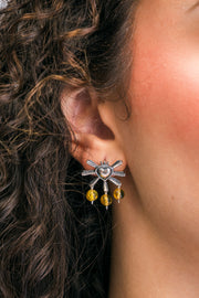 Aretes Corazón de Miel, joya de plata .925, con ámbar – Gabriela Sánchez (vista 2)