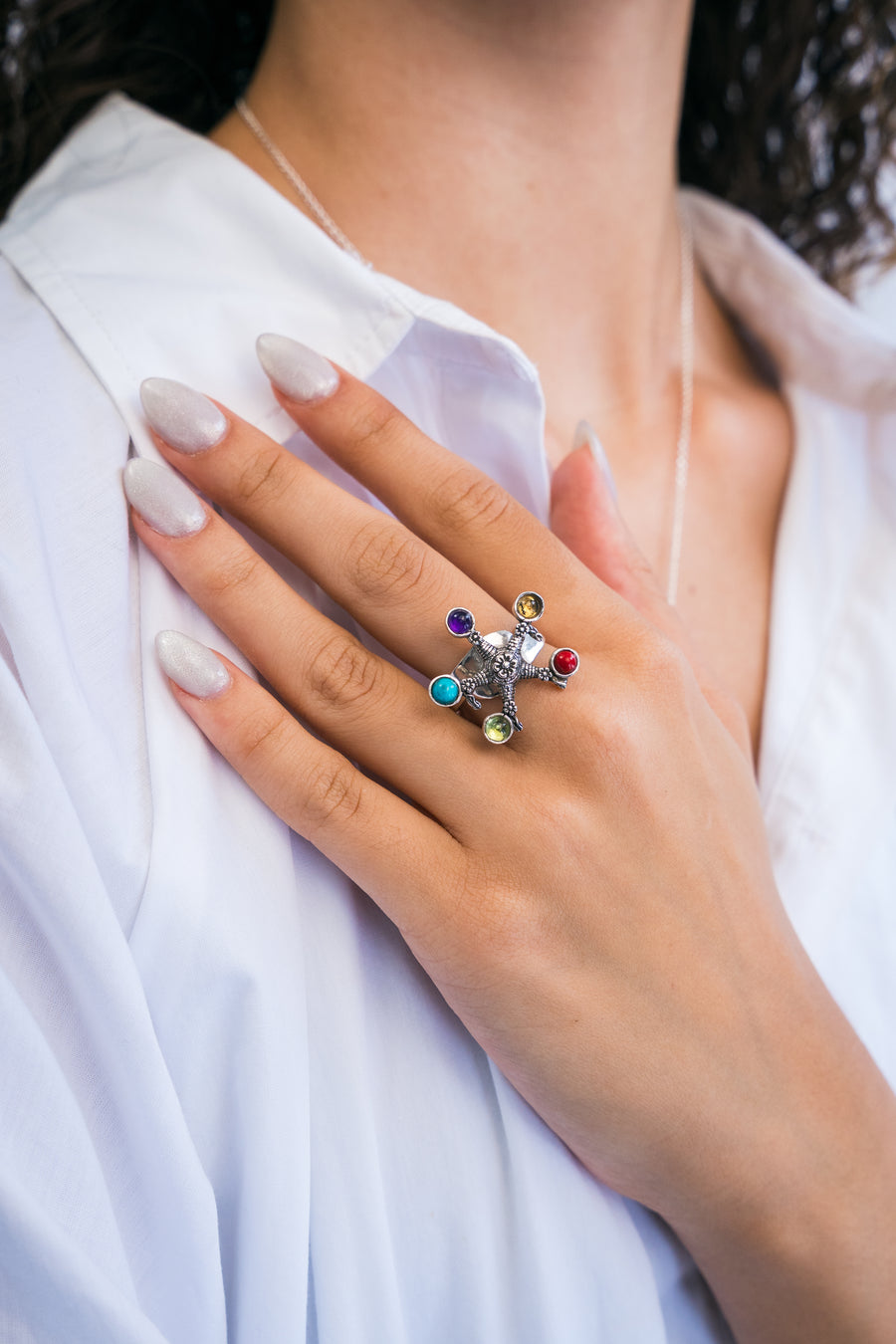 Anillo Piñata Colorida, joya de plata .925, con amatista y citrina – Gabriela Sánchez (vista 4)