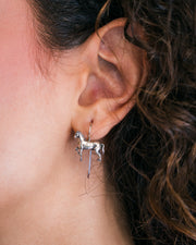 Aretes Caballo Bayo, joya de plata .925 – Gabriela Sánchez (vista 2)