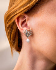 Aretes Agave Sueño 4 Perla, joya de plata .925 – Gabriela Sánchez (vista 3)
