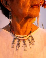 Collar La huesuda, La Parca, la Flaca, La Fría y La Calaca, joya de plata .925, con turquesa – Gabriela Sánchez (vista 3)