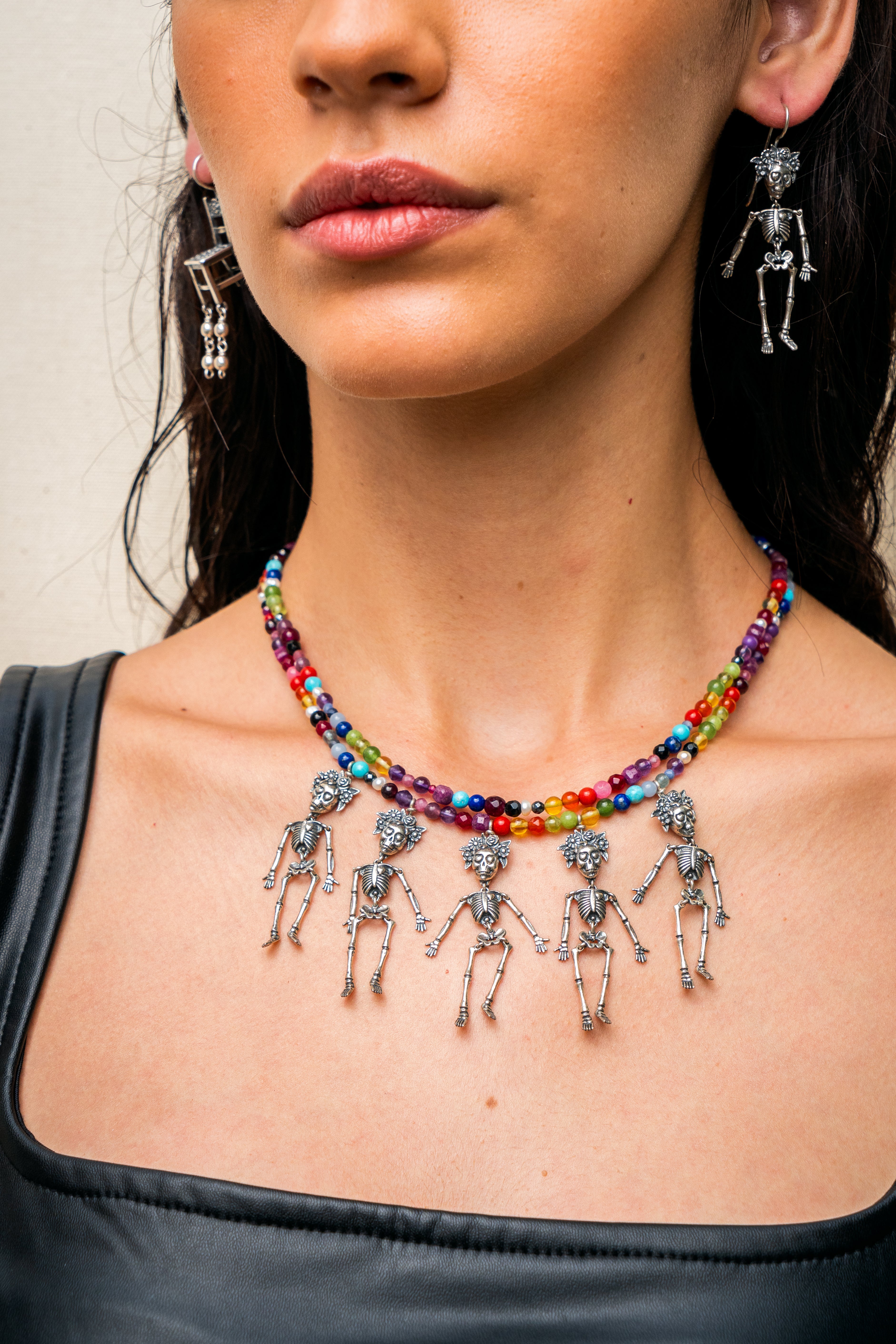 Collar La huesuda, La Parca, la Flaca, La Fría y La Calaca, joya de plata .925, con turquesa – Gabriela Sánchez (vista 2)