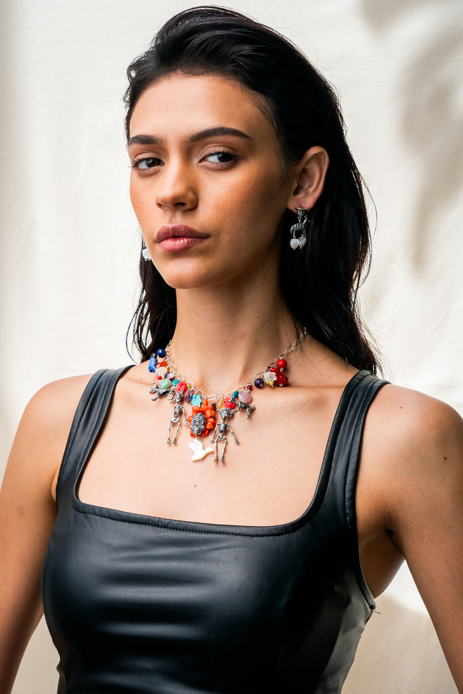 Aretes Aparición, joya de plata .925, con concha – Gabriela Sánchez (vista 3)