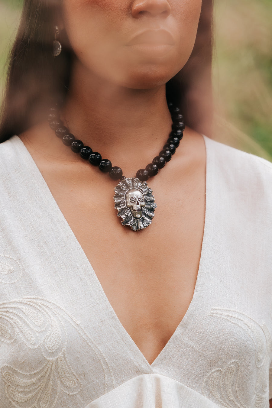 Collar Catrina Tehuana, joya de plata .925, con ónix – Gabriela Sánchez (vista 3)