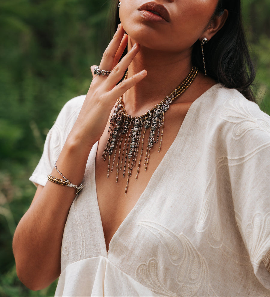 Pulsera Momento Divino, joya de plata .925, con hematita – Gabriela Sánchez (vista 3)