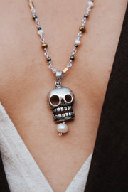Collar Pintita, joya de plata .925, con hematita y pirita – Gabriela Sánchez (vista 4)