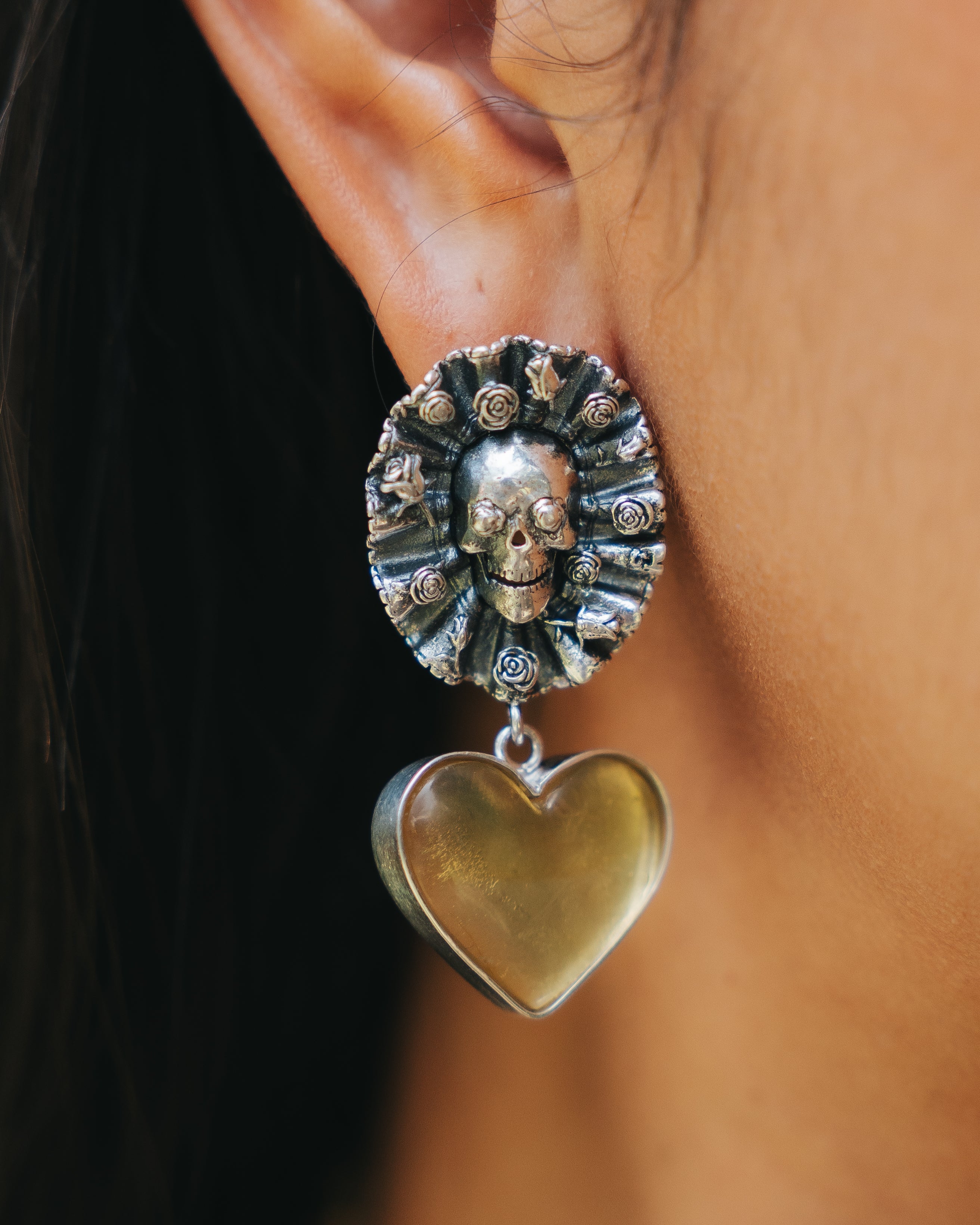 Aretes Mi Amor Eterno, joya de plata .925, con ámbar – Gabriela Sánchez (vista 2)