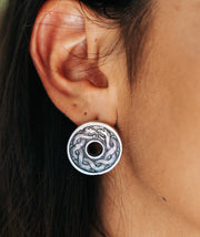 Aretes Pok-ta-Pok, joya de plata .925 – Gabriela Sánchez (vista 2)