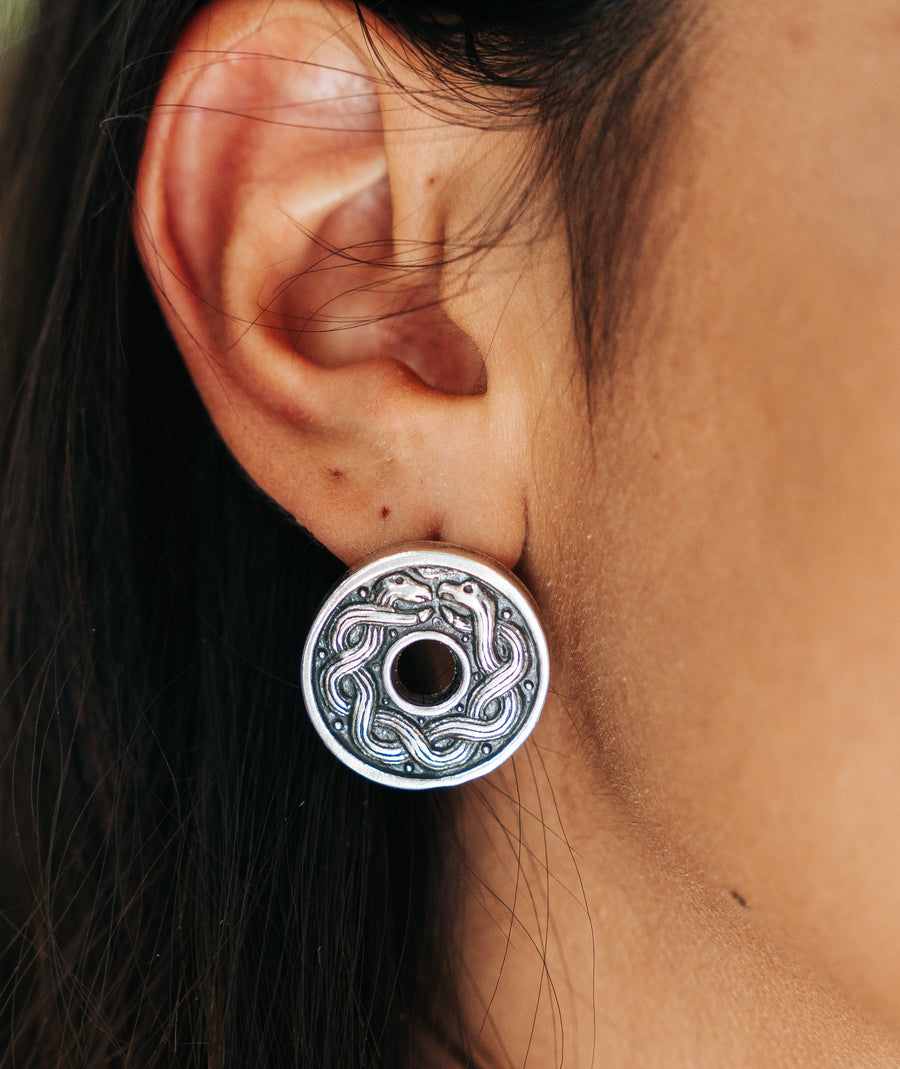 Aretes Pok-ta-Pok, joya de plata .925 – Gabriela Sánchez (vista 2)