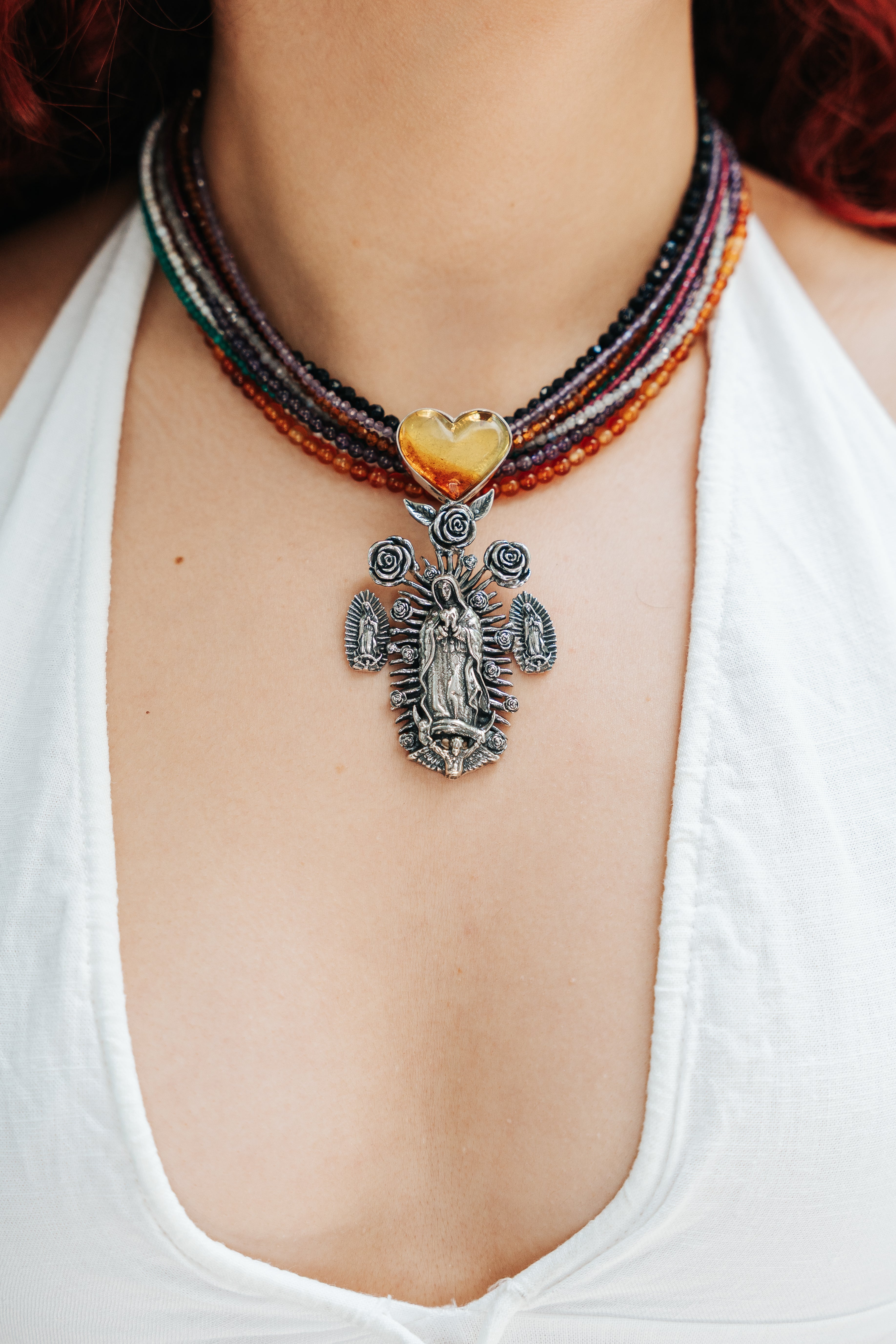 Collar Tradición viva, joya de plata .925, con venturina y concha – Gabriela Sánchez (vista 2)