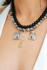 Collar Guardianes, joya de plata .925, con obsidiana y labradorita – Gabriela Sánchez (vista 3)