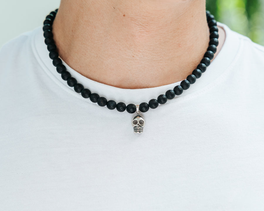 Collar Cráneo de Barro negro, joya de plata .925, con obsidiana – Gabriela Sánchez (vista 3)