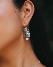 Aretes Guías Celestiales, joya de plata .925, con perla – Gabriela Sánchez (vista 5)