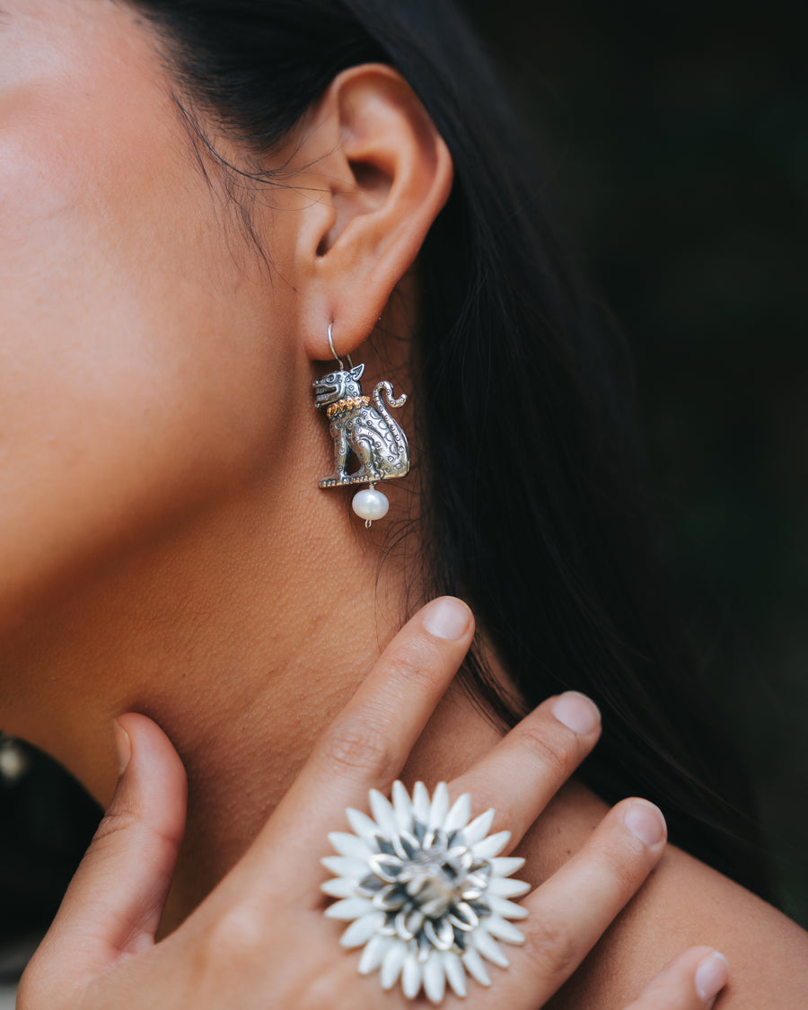 Aretes Guías Celestiales, joya de plata .925, con perla – Gabriela Sánchez (vista 4)