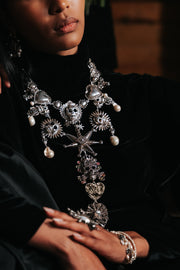 Collar Milagritos Bajo las Estrellas, joya de plata .925, con perla – Gabriela Sánchez (vista 5)
