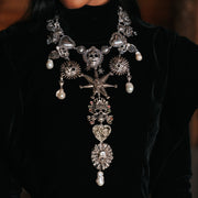 Collar Fiesta Mestiza, joya de plata .925, con perla y pirita – Gabriela Sánchez (vista 6)