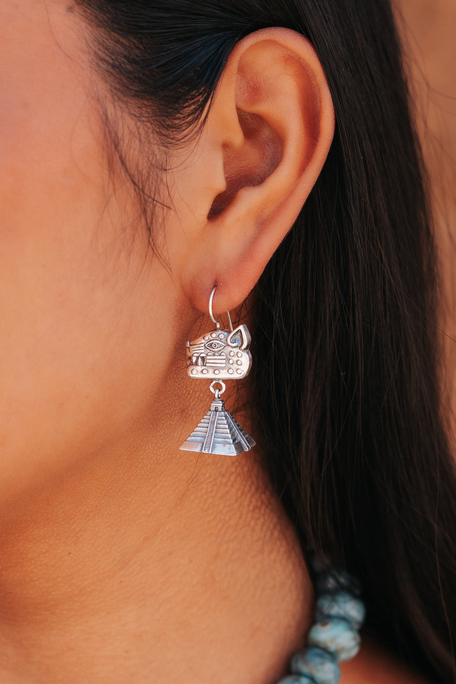Aretes Templo de Balam, joya de plata .925 – Gabriela Sánchez (vista 2)