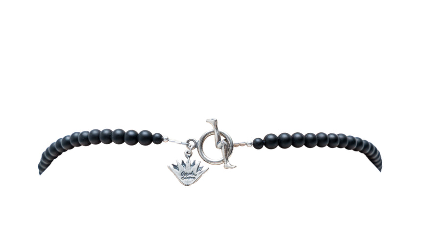 Collar Xolo de Luz, joya de plata .925, con obsidiana y hematita – Gabriela Sánchez (vista 4)