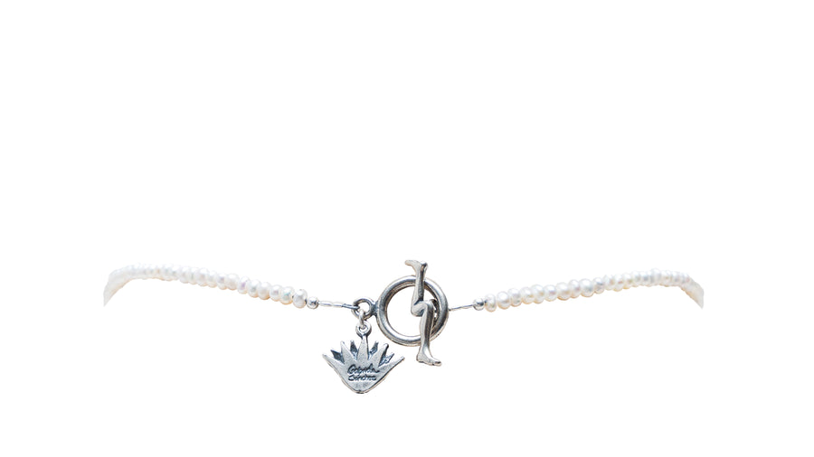 Collar Calavera Barroca, joya de plata .925, con perla – Gabriela Sánchez (vista 4)