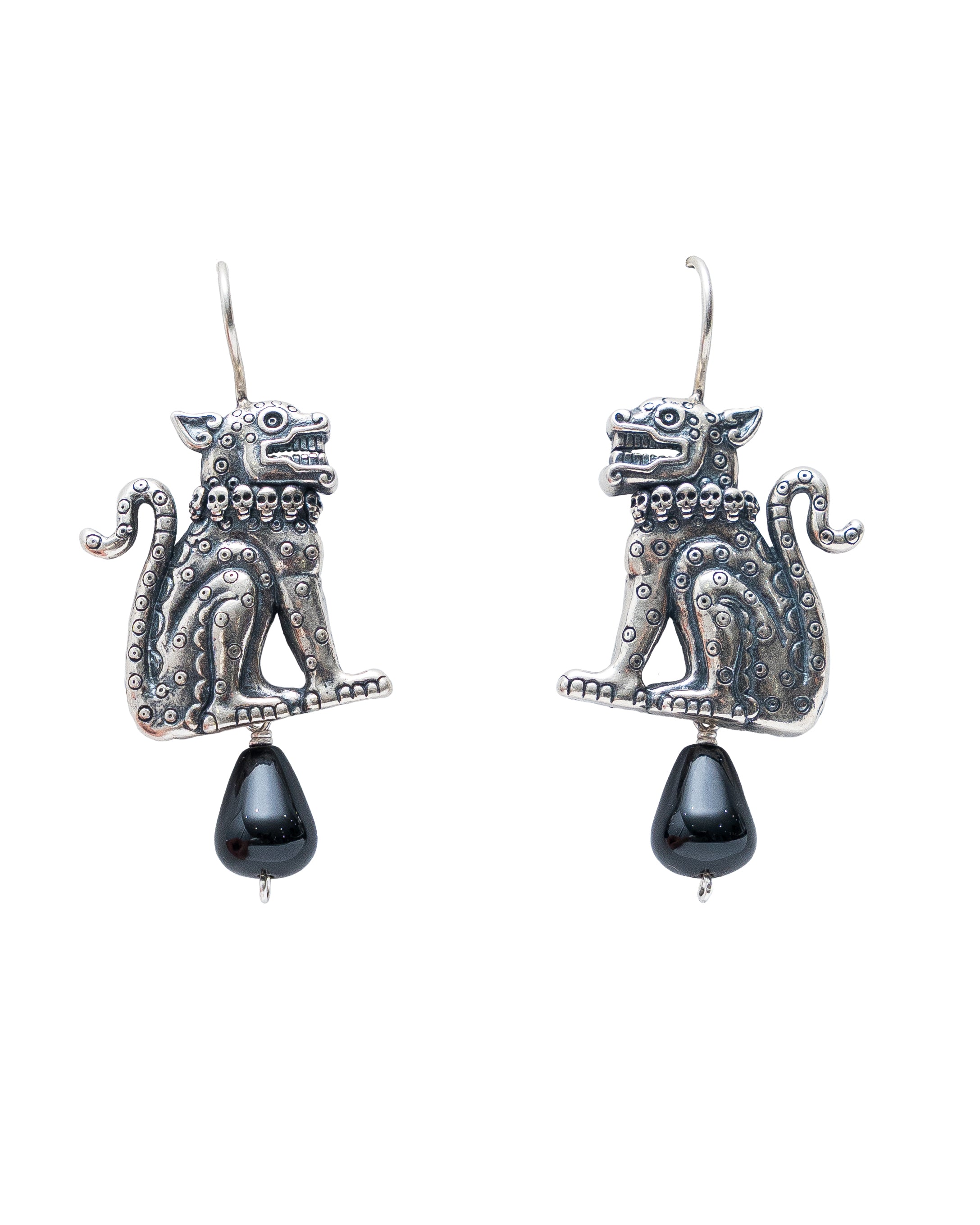 Aretes Guerreros Nocturnos, joya de plata .925, con ónix – Gabriela Sánchez