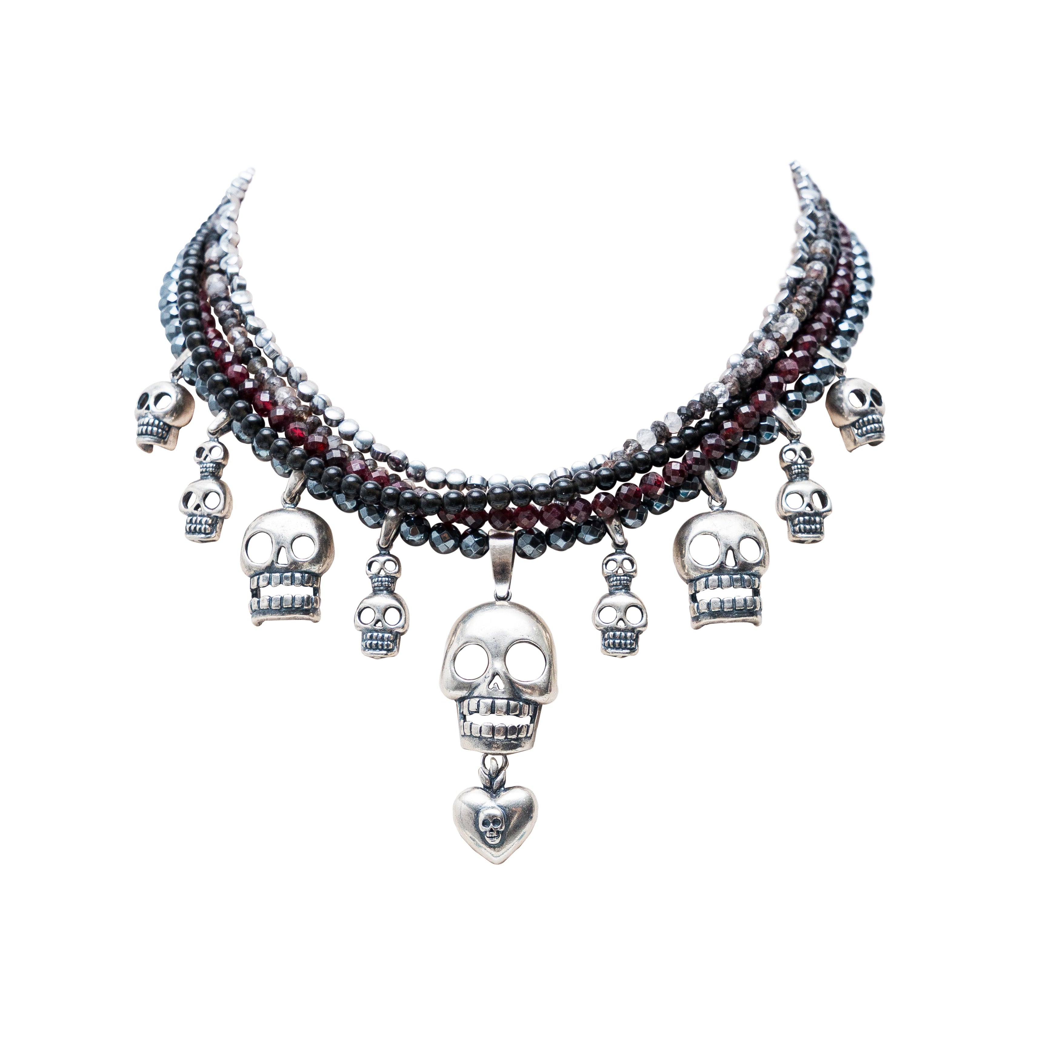 Collar Reencuentro, joya de plata .925, con hematita y cuarzo – Gabriela Sánchez