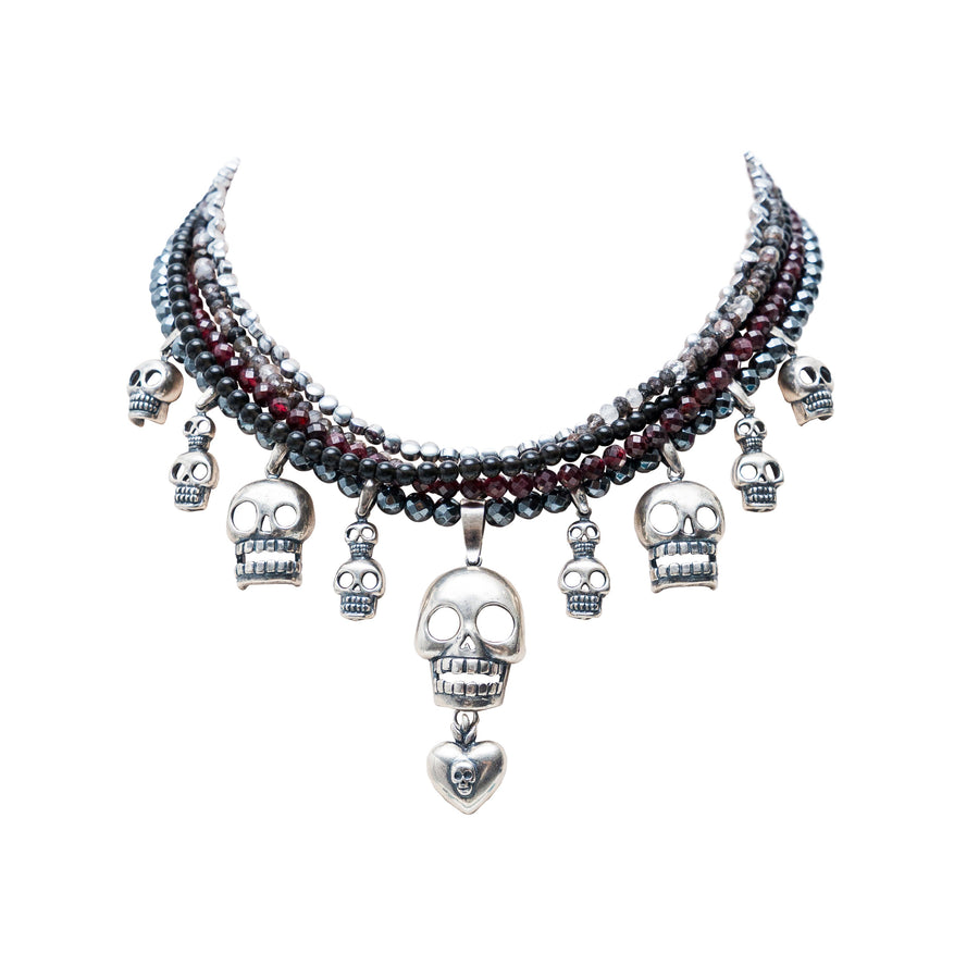 Collar Reencuentro, joya de plata .925, con hematita y cuarzo – Gabriela Sánchez
