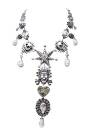 Collar Fiesta Mestiza, joya de plata .925, con perla y pirita – Gabriela Sánchez