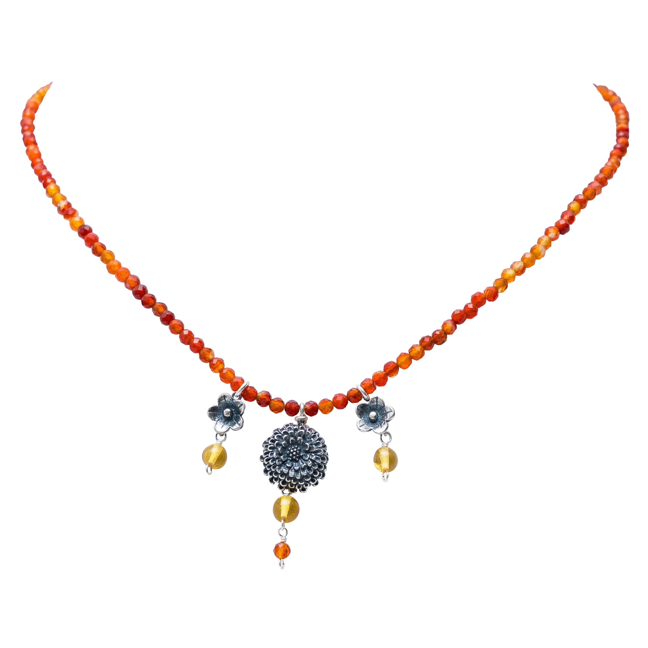 Collar Dulzor de Cempasúchil, joya de plata .925, con cornalina y ámbar – Gabriela Sánchez