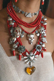 Collar Amor sin Sacrificio, joya de plata .925, con coral – Gabriela Sánchez