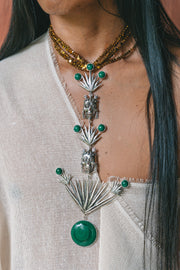 Collar Elixir de Dioses, joya de plata .925, con hematita y malaquita – Gabriela Sánchez (vista 5)