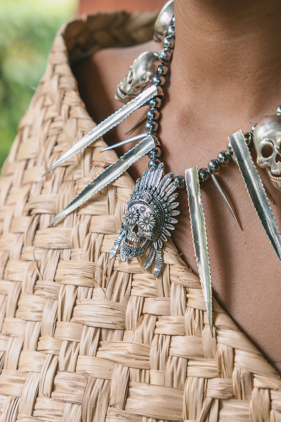 Collar Guerrero, joya de plata .925, con hematita – Gabriela Sánchez (vista 3)