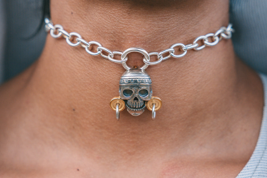 Collar Cráneo Solar, joya de plata .925 – Gabriela Sánchez (vista 3)