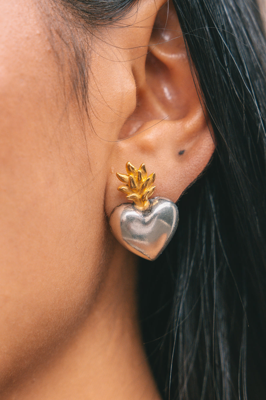 Aretes Mi corazón es Fuego, joya de plata .925 – Gabriela Sánchez (vista 2)