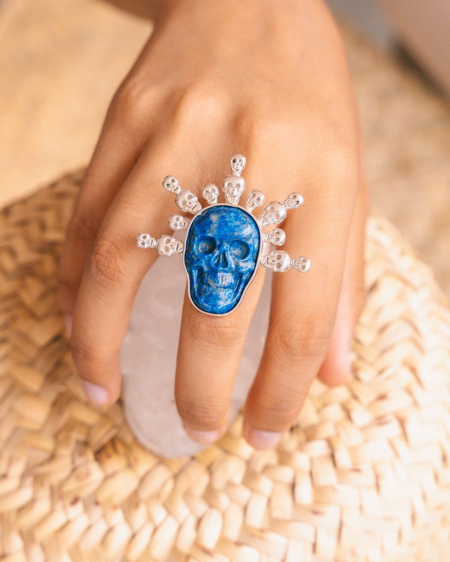 Anillo Calacas Celestiales, joya de plata .925, con lapislázuli – Gabriela Sánchez (vista 3)