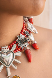 Collar Favor Divino, joya de plata .925, con coral y cuarzo turmalinado – Gabriela Sánchez (vista 7)