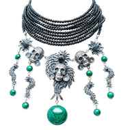Collar Recorrido de Plumas, joya de plata .925, con cuarzo ahumado y malaquita – Gabriela Sánchez