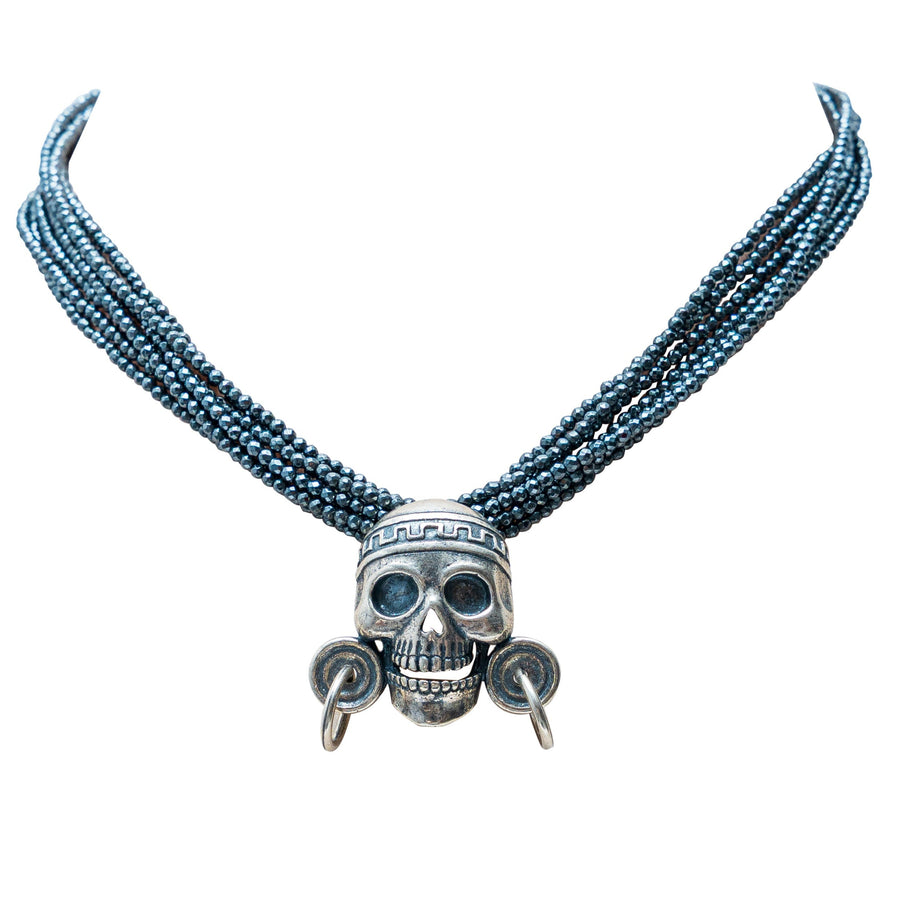 Collar Guardián, joya de plata .925, con hematita – Gabriela Sánchez